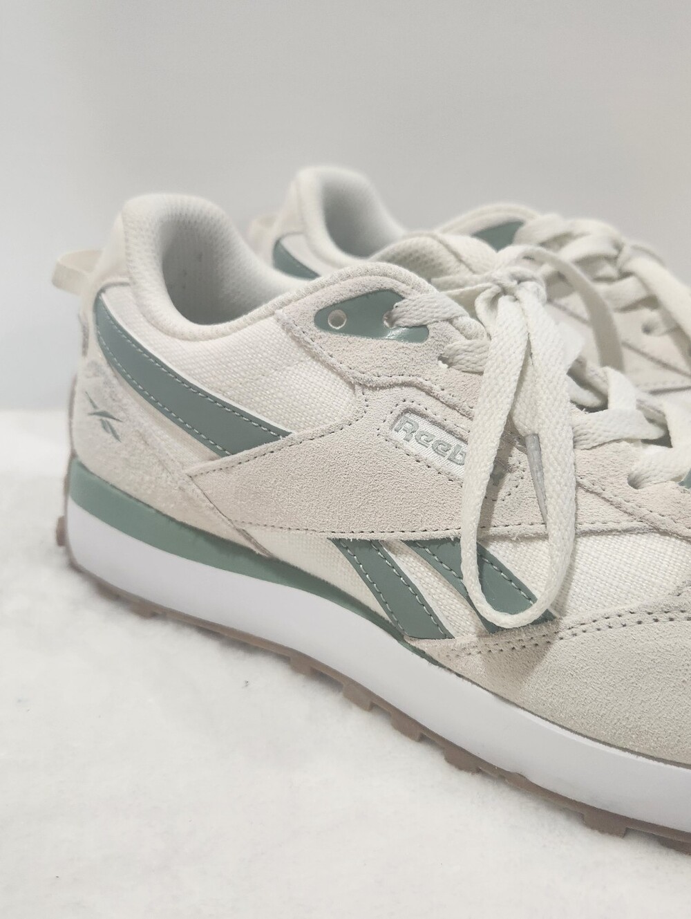 Reebok Drive Leather Suede Ortholite Chalk Green Sneaker Shoes Womens 10 - Picture 2 of 13